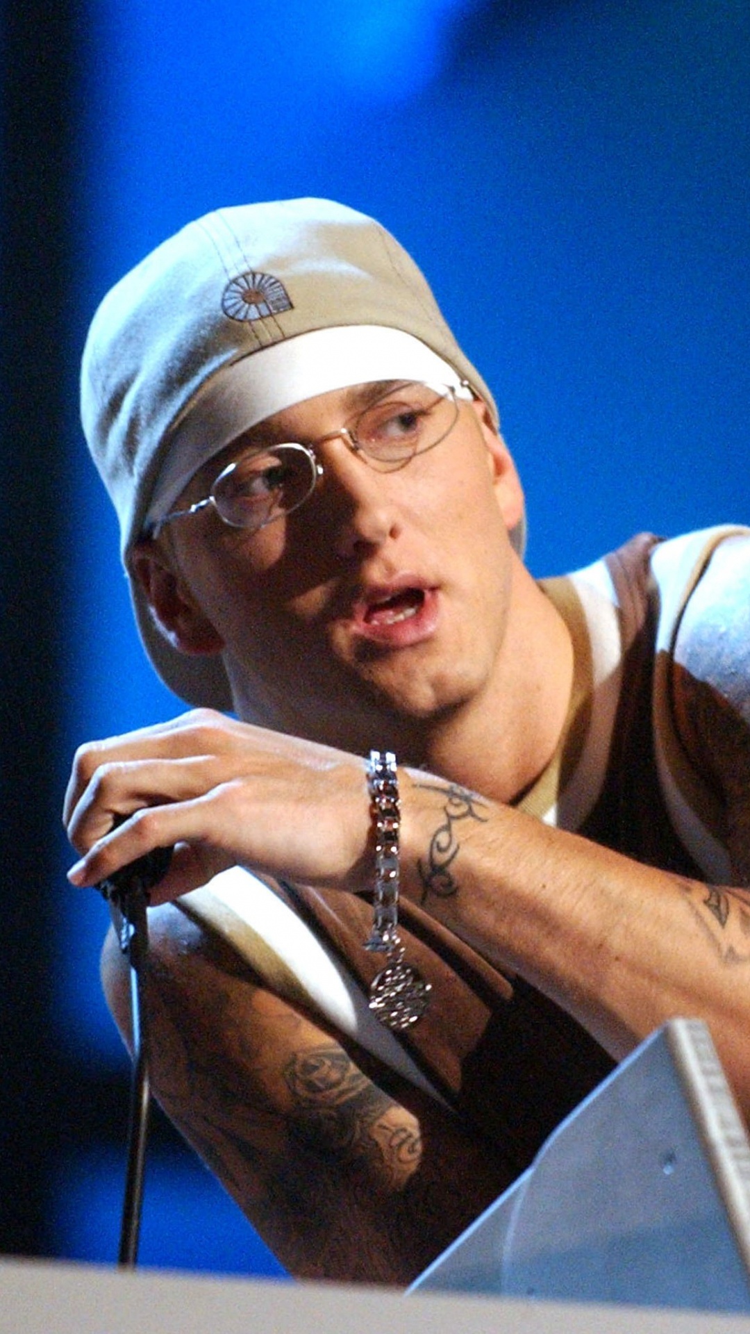 Eminem, Arm, Performance, Music, Muscle. Wallpaper in 1080x1920 Resolution