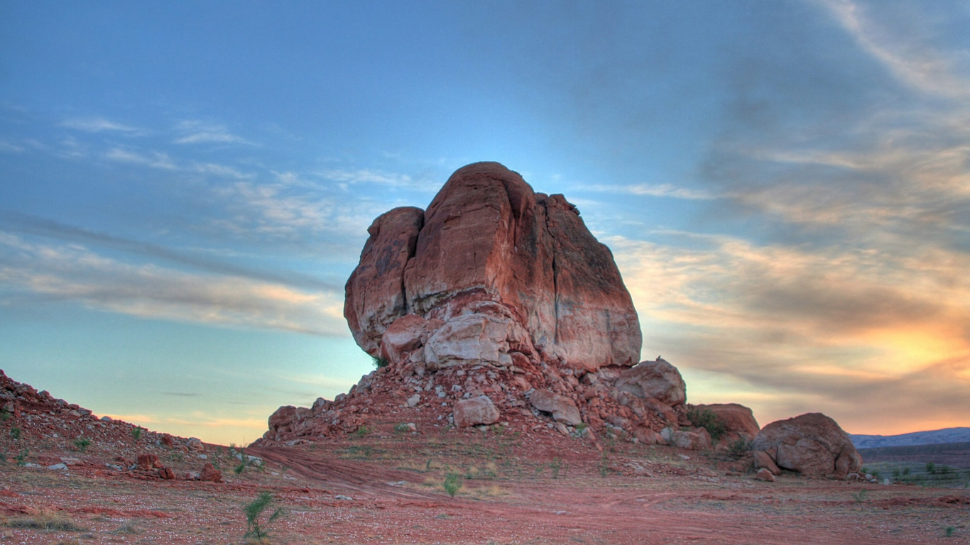 Brown Rock Formation Under Blue Sky During Daytime. Wallpaper in 1366x768 Resolution
