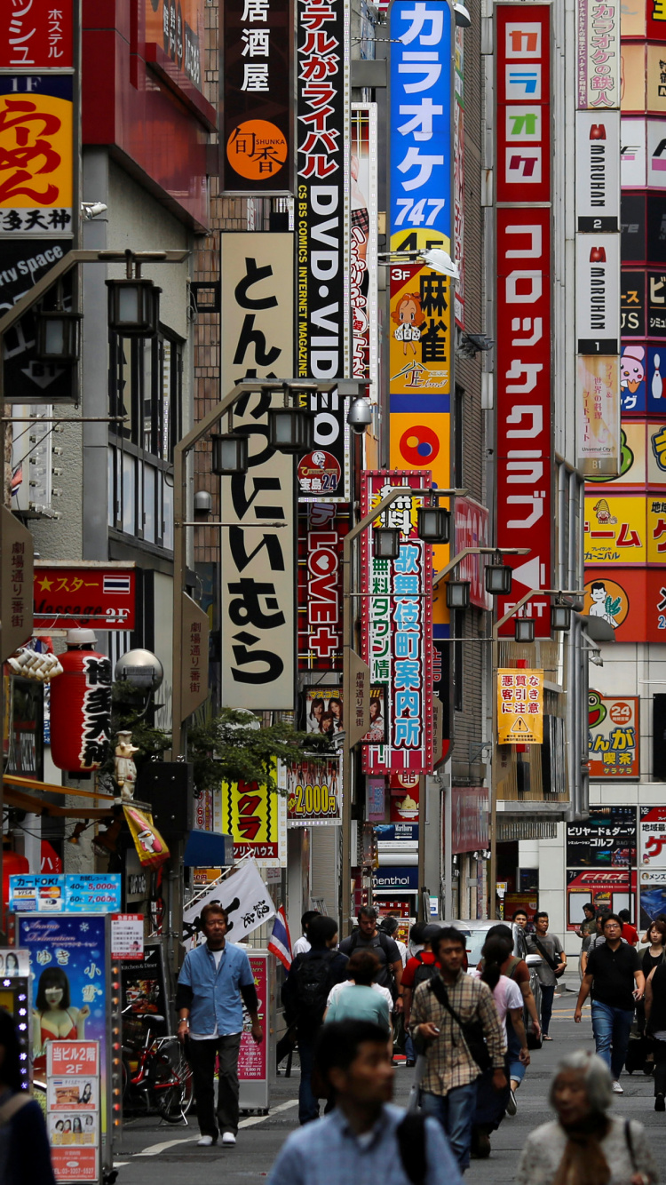 People Walking on Street During Daytime. Wallpaper in 750x1334 Resolution