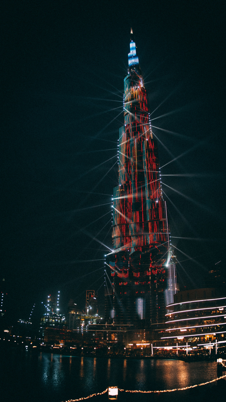 Burj Khalifa, Dubai Einkaufszentrum, Burj al Arab, Das Lost Chambers-Aquarium, U-Bahn Dubai. Wallpaper in 750x1334 Resolution