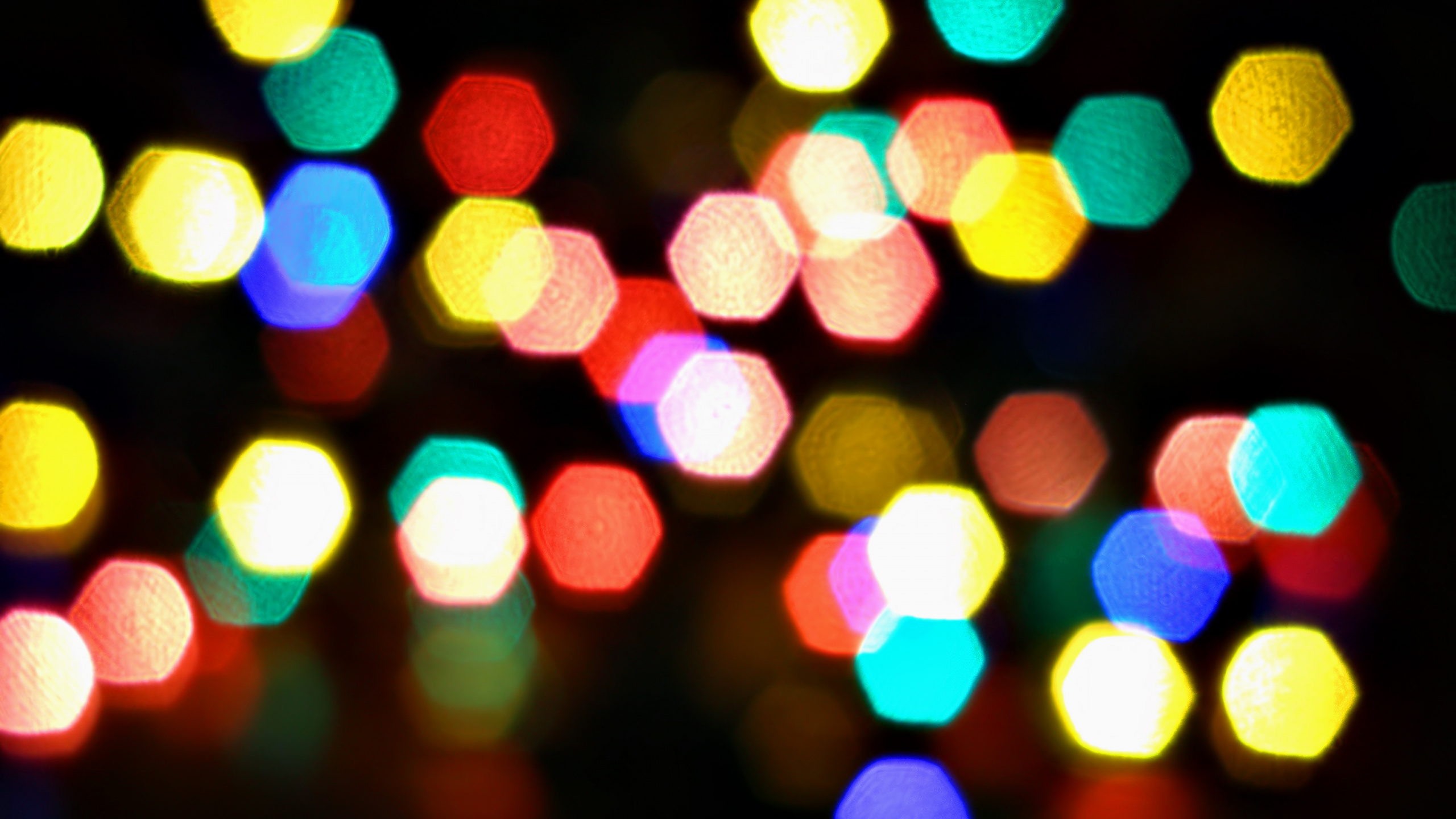 Blaue Und Weiße Bokeh-Lichter. Wallpaper in 2560x1440 Resolution