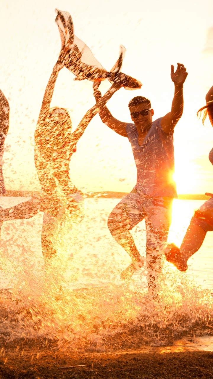 Spaß, Freundschaft, Wasser, Sommer, Urlaub. Wallpaper in 720x1280 Resolution