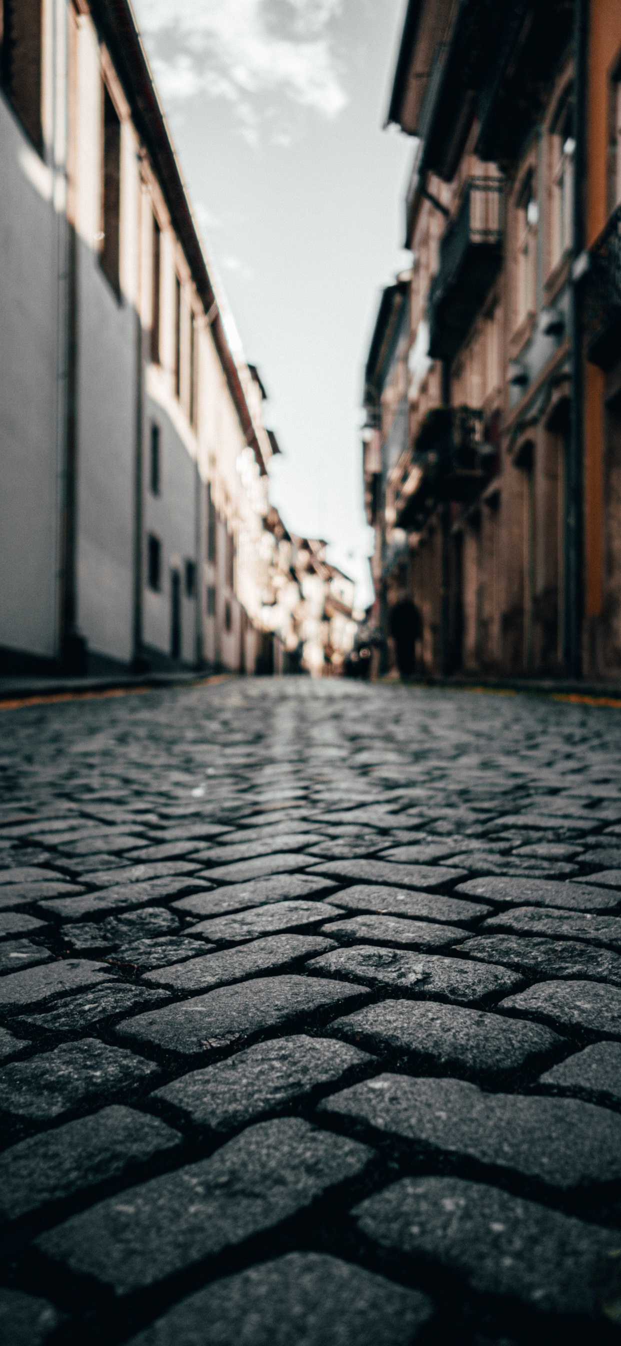 Pavé de Briques Noires et Blanches. Wallpaper in 1242x2688 Resolution