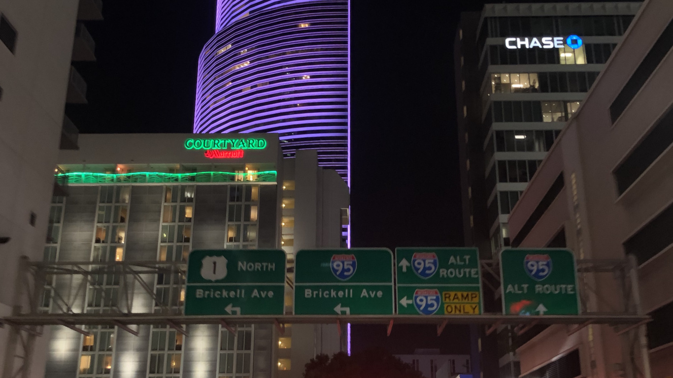 Miami, Nacht, Road, Infrastruktur, Metropole. Wallpaper in 1366x768 Resolution