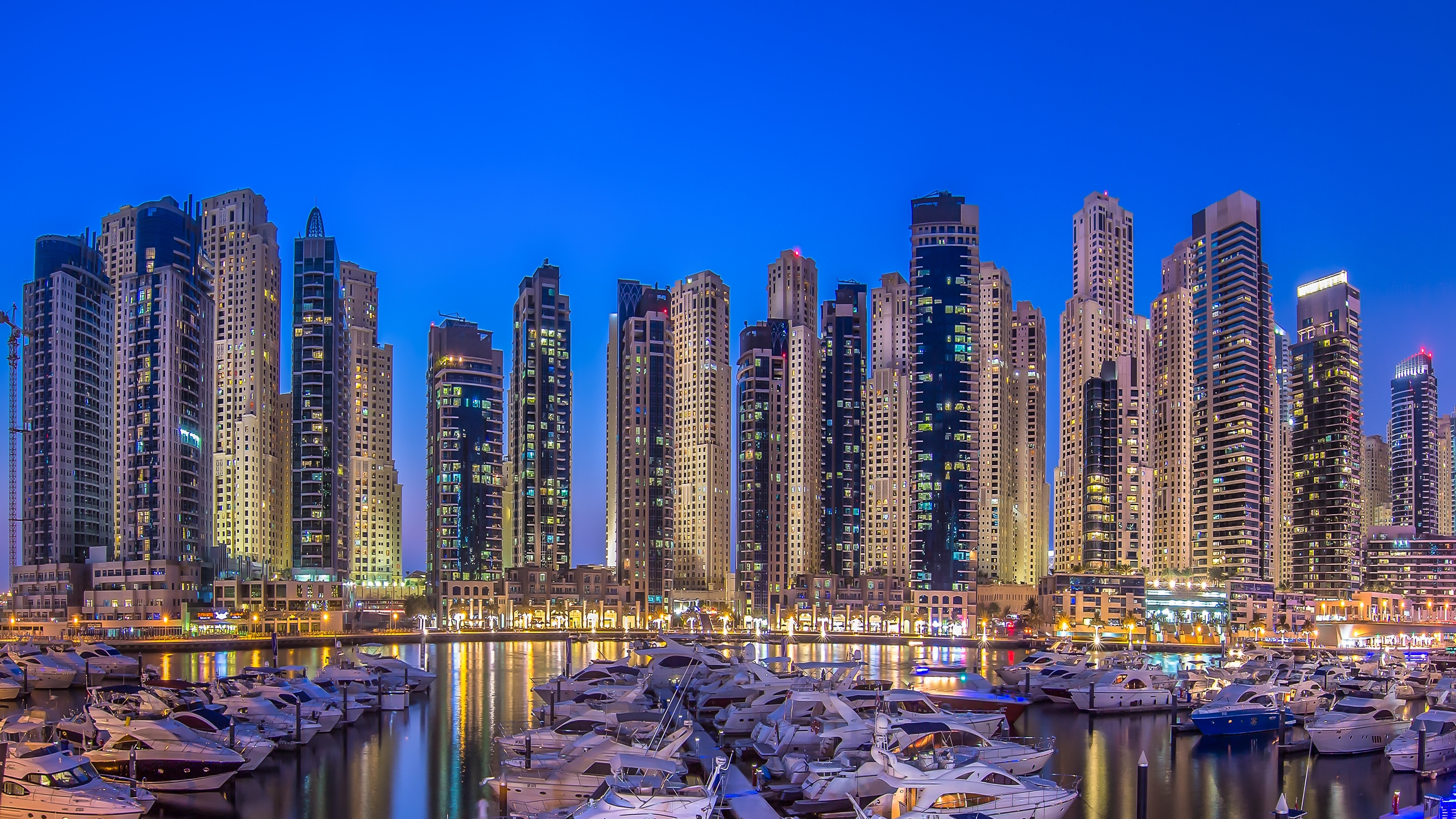 White and Gray Boats on Dock During Daytime. Wallpaper in 2560x1440 Resolution