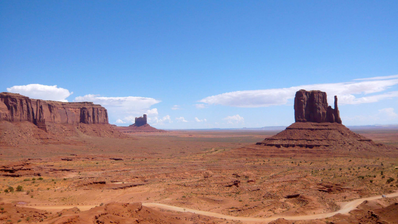 Brown Rock Formation Under Blue Sky During Daytime. Wallpaper in 1366x768 Resolution