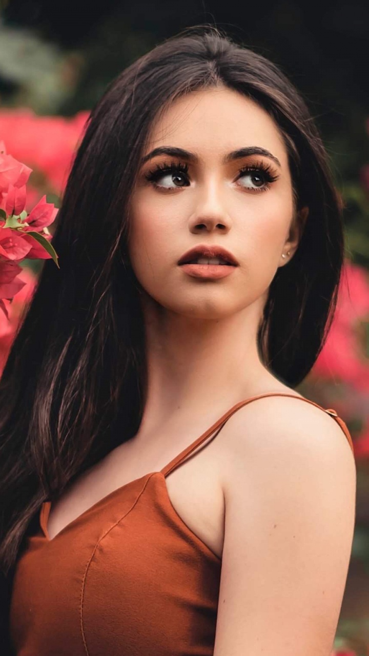 Cabello, Rojo, Belleza, Piel, el Pelo Largo. Wallpaper in 720x1280 Resolution