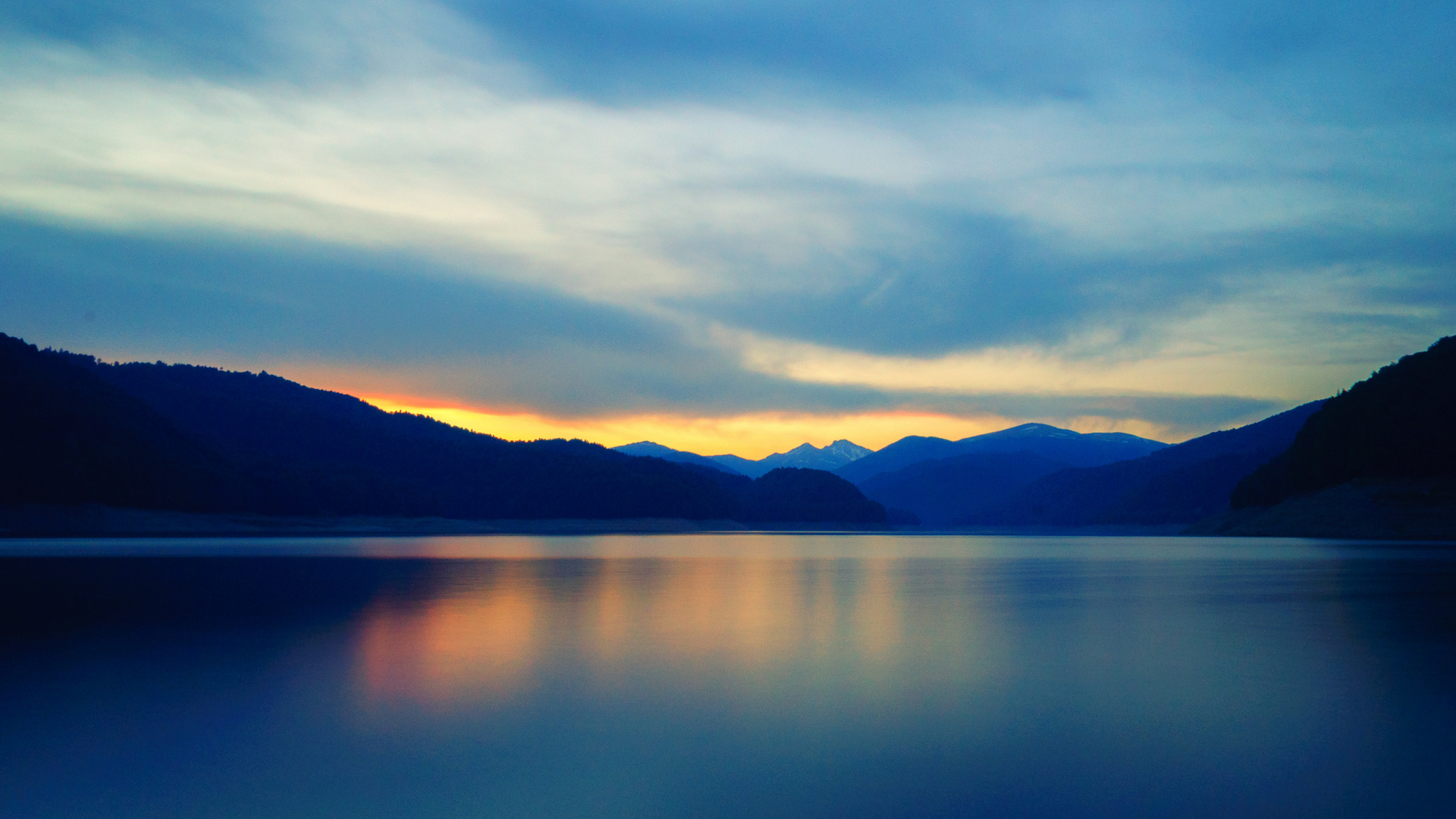 Body of Water Near Mountain During Daytime. Wallpaper in 1920x1080 Resolution