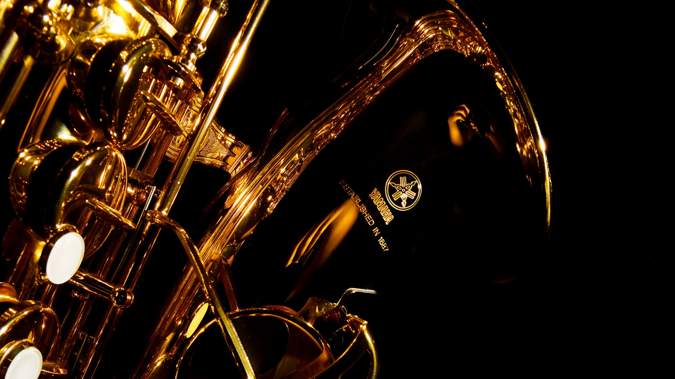 Trumpet, Saxophone, Brass Instrument, Wind Instrument, Violin. Wallpaper in 1366x768 Resolution