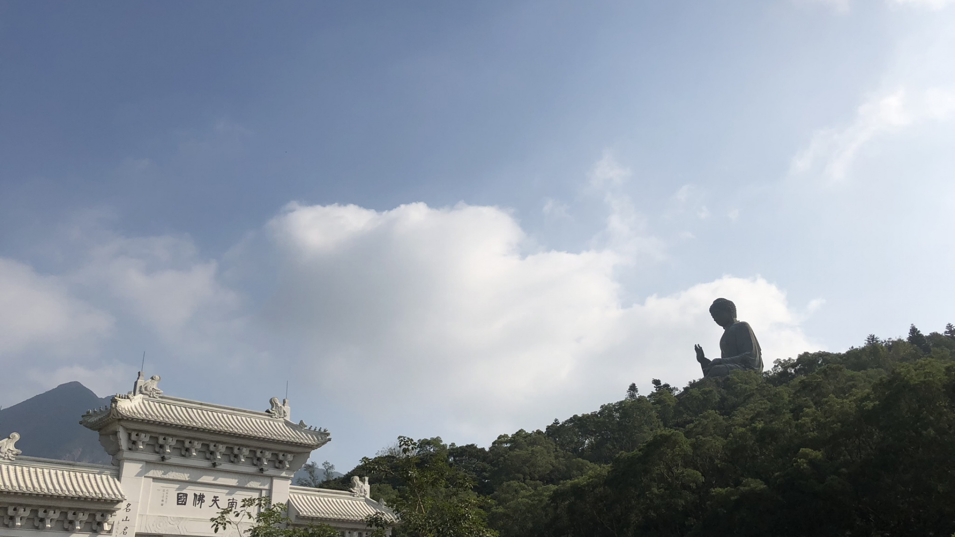 Tian Tan Buddha, Dach, Cumulus, Chinesische Architektur, Shinto-Schrein. Wallpaper in 1920x1080 Resolution