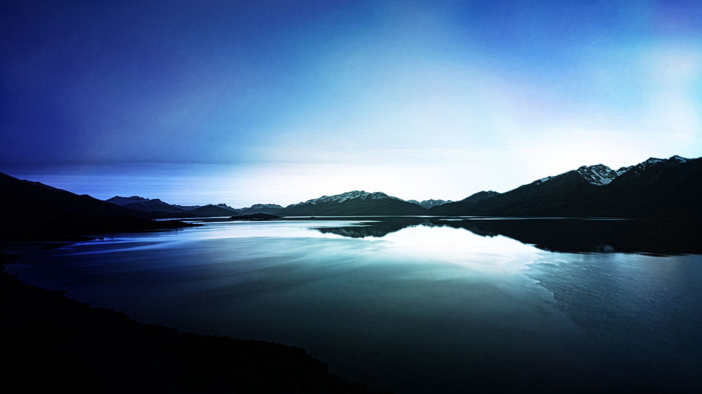 Body of Water Near Mountain During Daytime. Wallpaper in 1366x768 Resolution