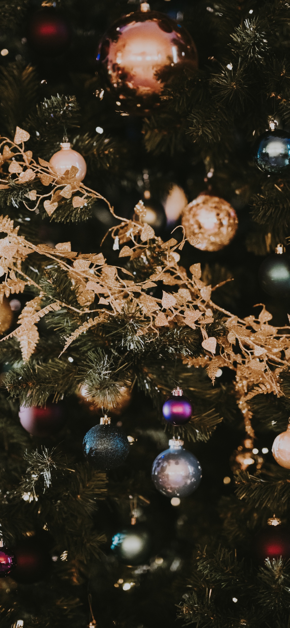 El Día De Navidad, Adorno de Navidad, Navidad, Decoración de la Navidad, Diseño de Interiores. Wallpaper in 1125x2436 Resolution