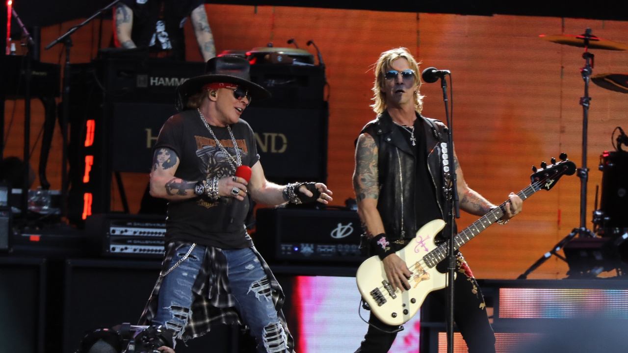 Axl Rose, Bass, Schrägstrich, Nicht in Diesem Leben-Tour, Guns N Roses. Wallpaper in 1280x720 Resolution