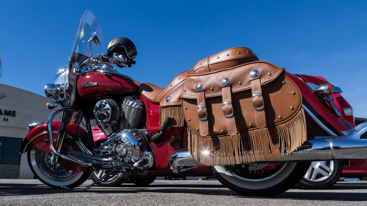 Moto Cruiser Marron et Noir. Wallpaper in 1280x720 Resolution