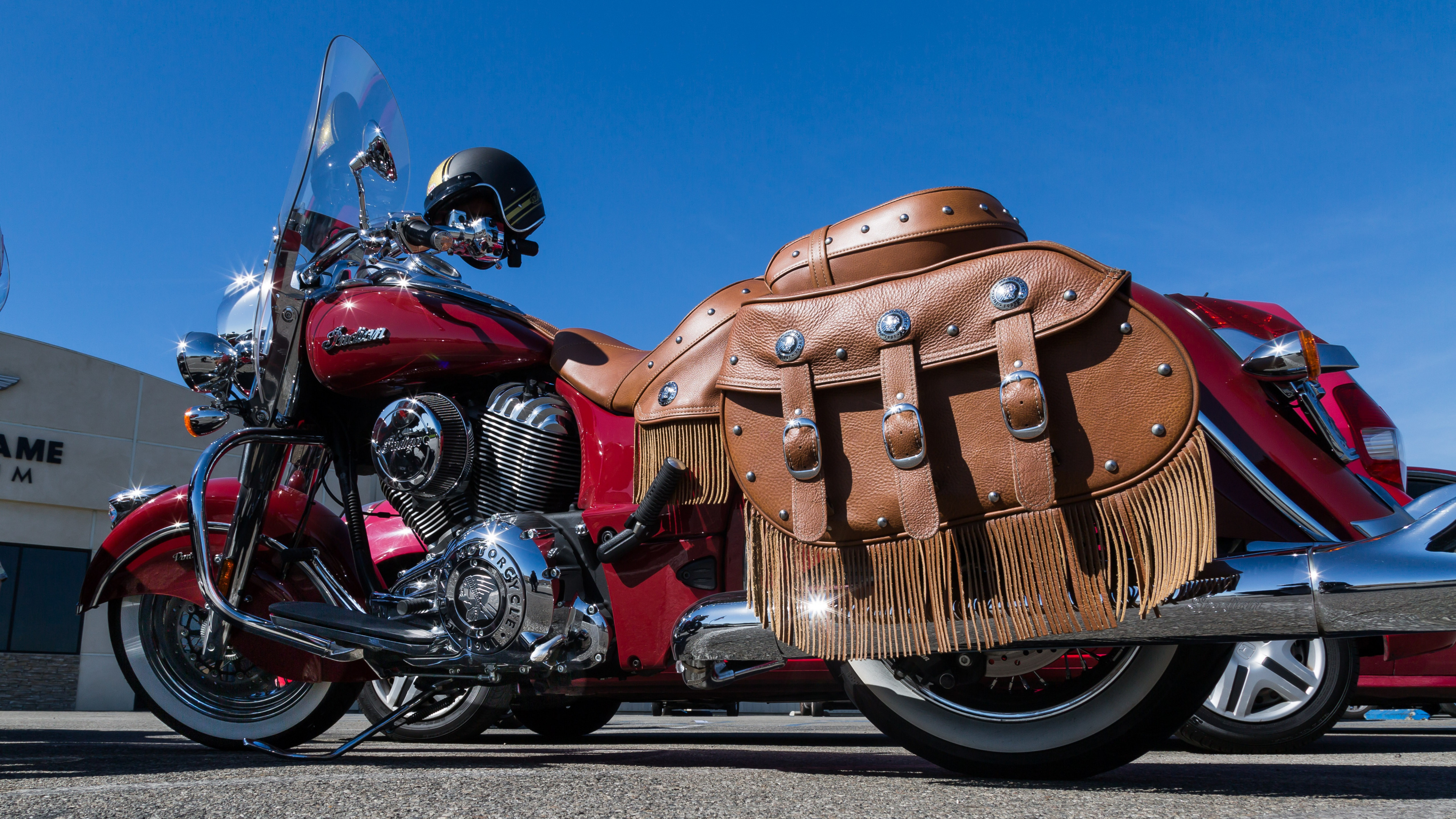 Moto Cruiser Marron et Noir. Wallpaper in 3840x2160 Resolution