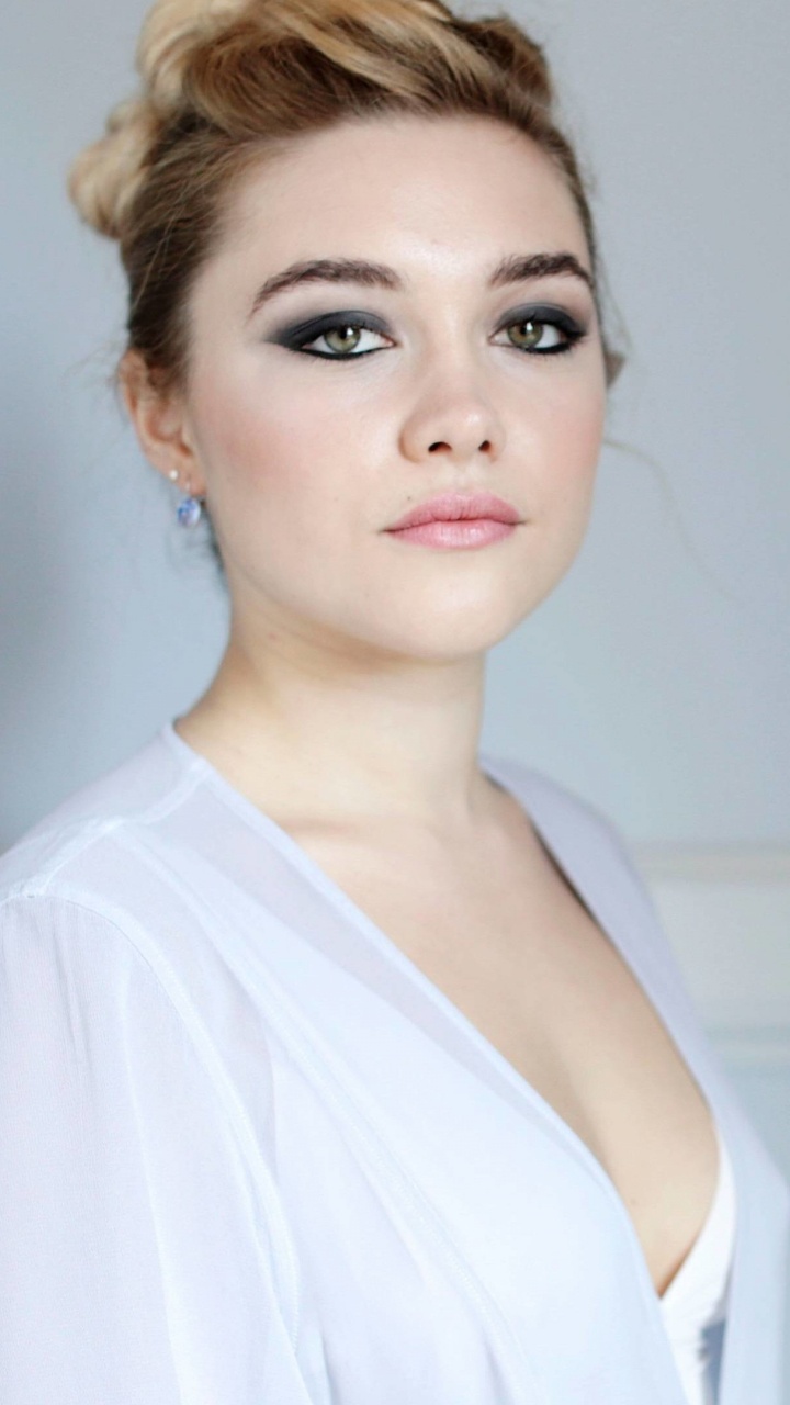 Florence Pugh, Lady Macbeth, Lip, Hairstyle, Eye. Wallpaper in 720x1280 Resolution