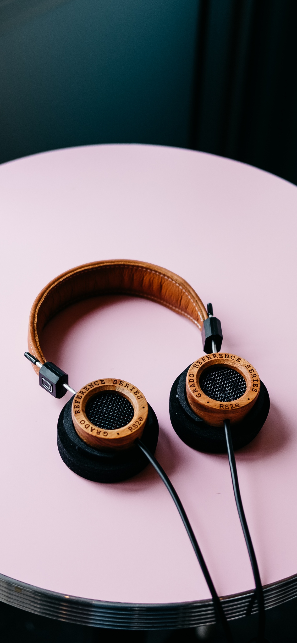 Kopfhörer, Audiogeräten, Gadget, Technologie, Elektronisches Gerät. Wallpaper in 1242x2688 Resolution