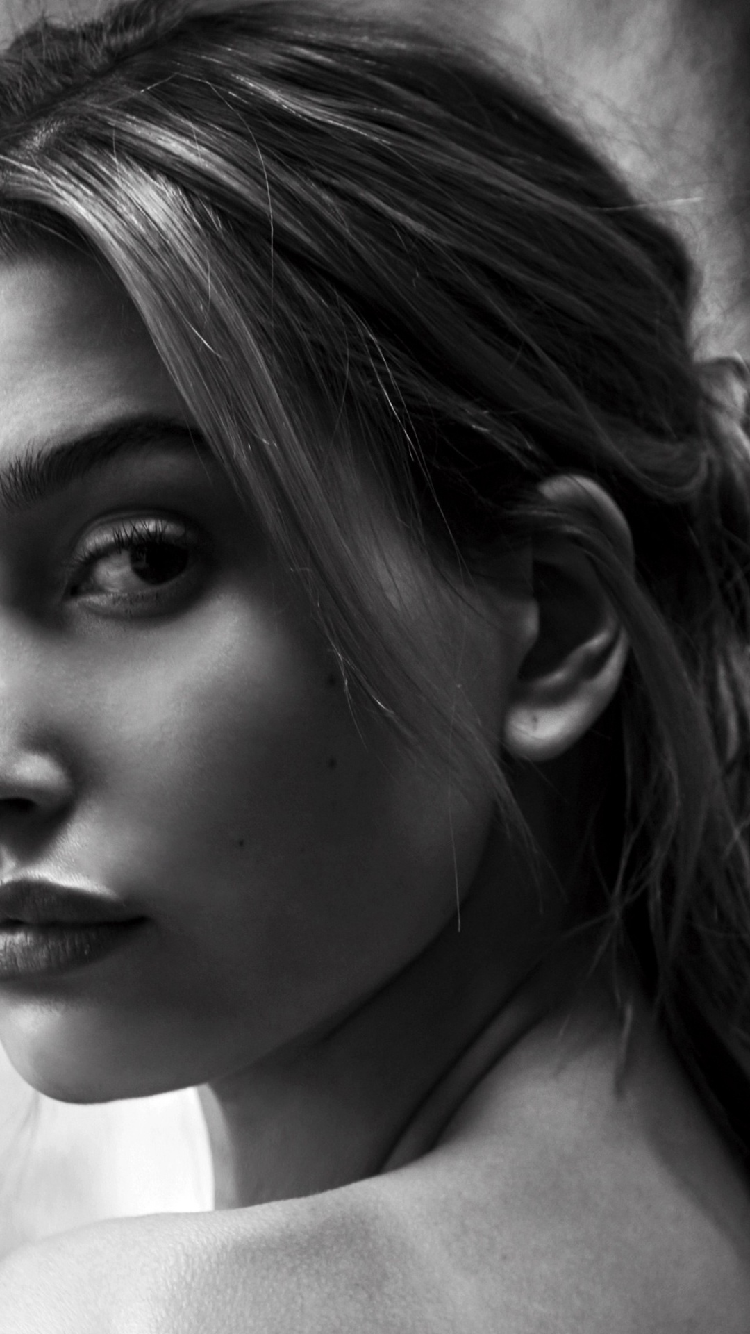 Portrait de Hailey Baldwin, Hailey Baldwin, Portrait, Modèle, Célébrité. Wallpaper in 1080x1920 Resolution