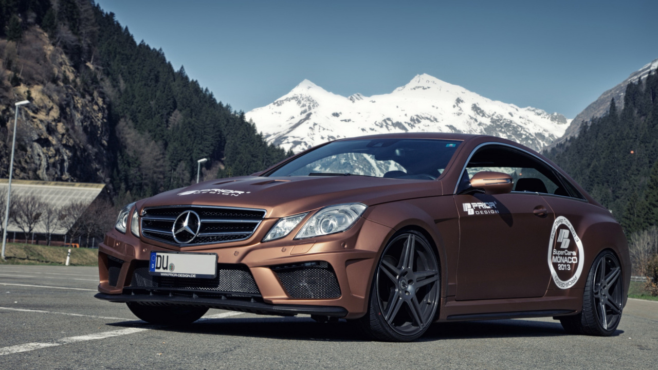 Brown Audi Coupe on Road During Daytime. Wallpaper in 1280x720 Resolution