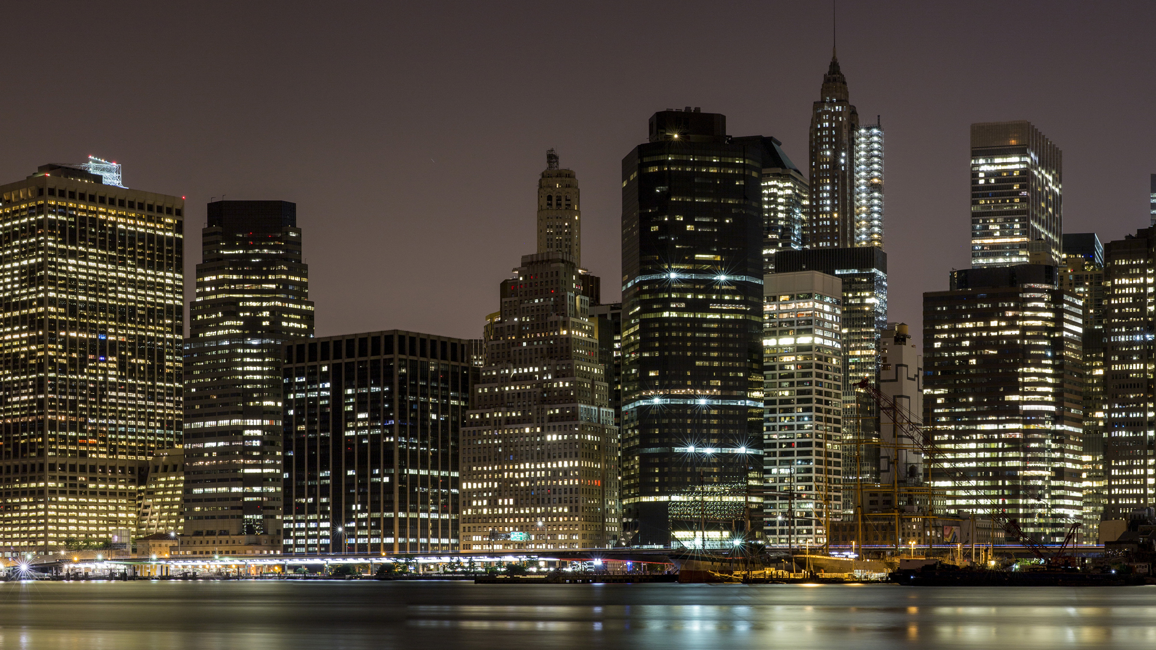 Skyline Der Stadt Bei Nacht Night. Wallpaper in 3840x2160 Resolution