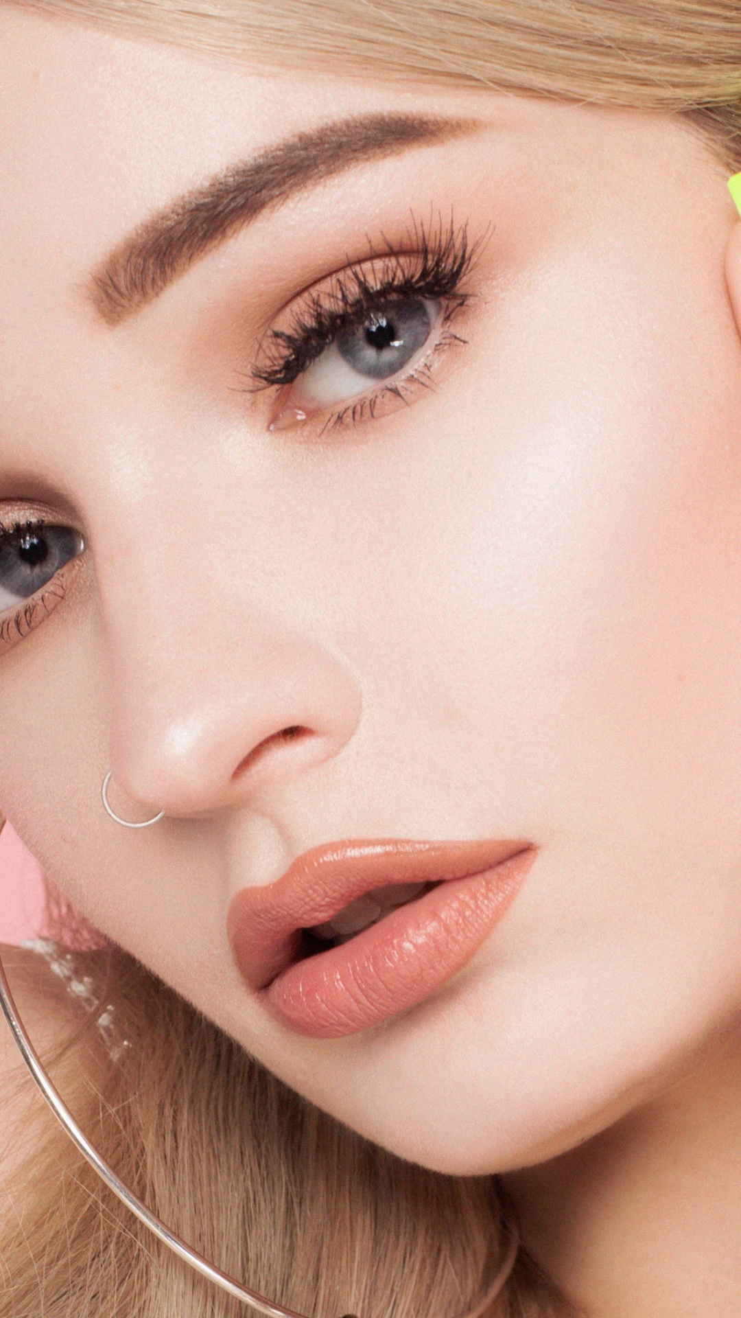 Sica, Cantante, Cantautor, Kim Petras, la Música Pop. Wallpaper in 1080x1920 Resolution