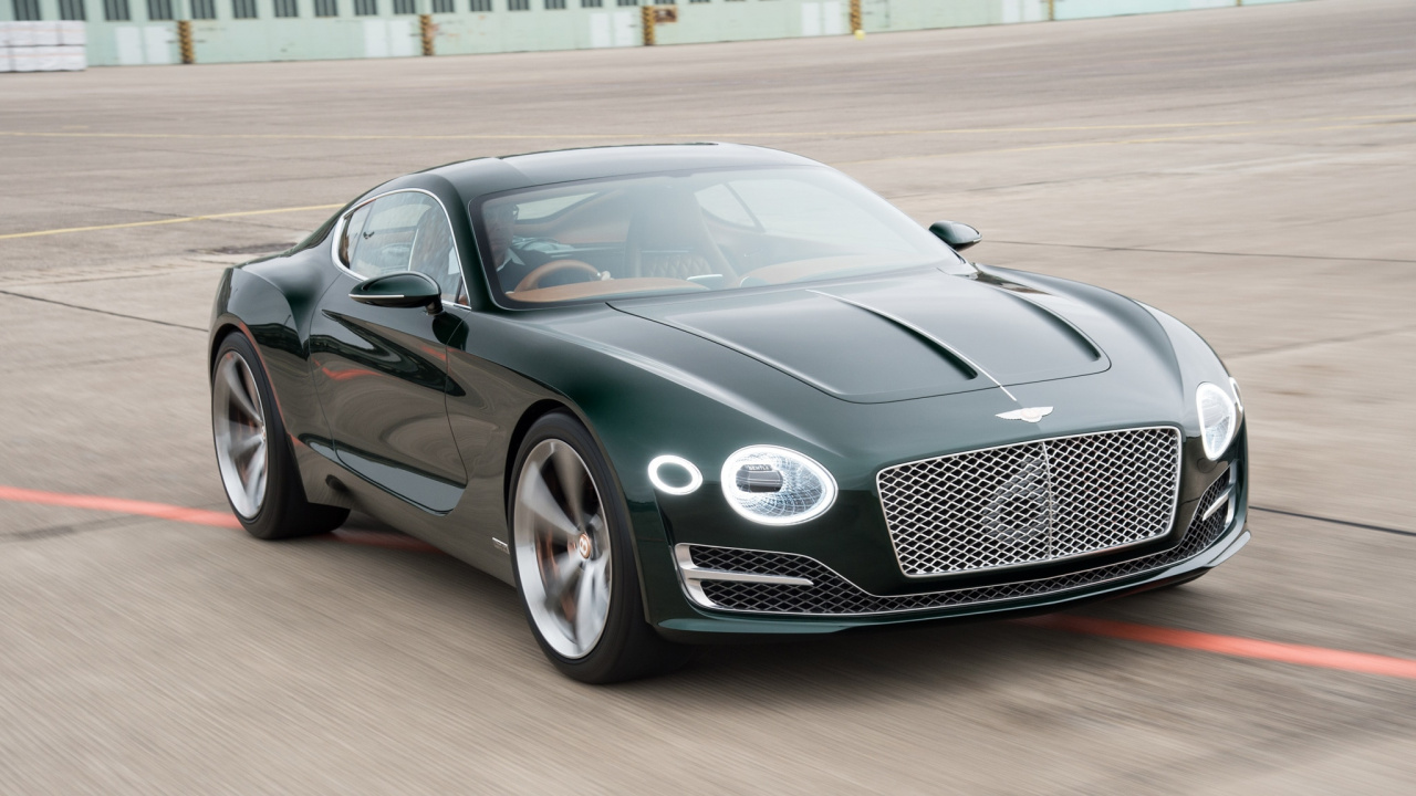 Schwarzer Porsche 911 Auf Braunem Holzboden. Wallpaper in 1280x720 Resolution