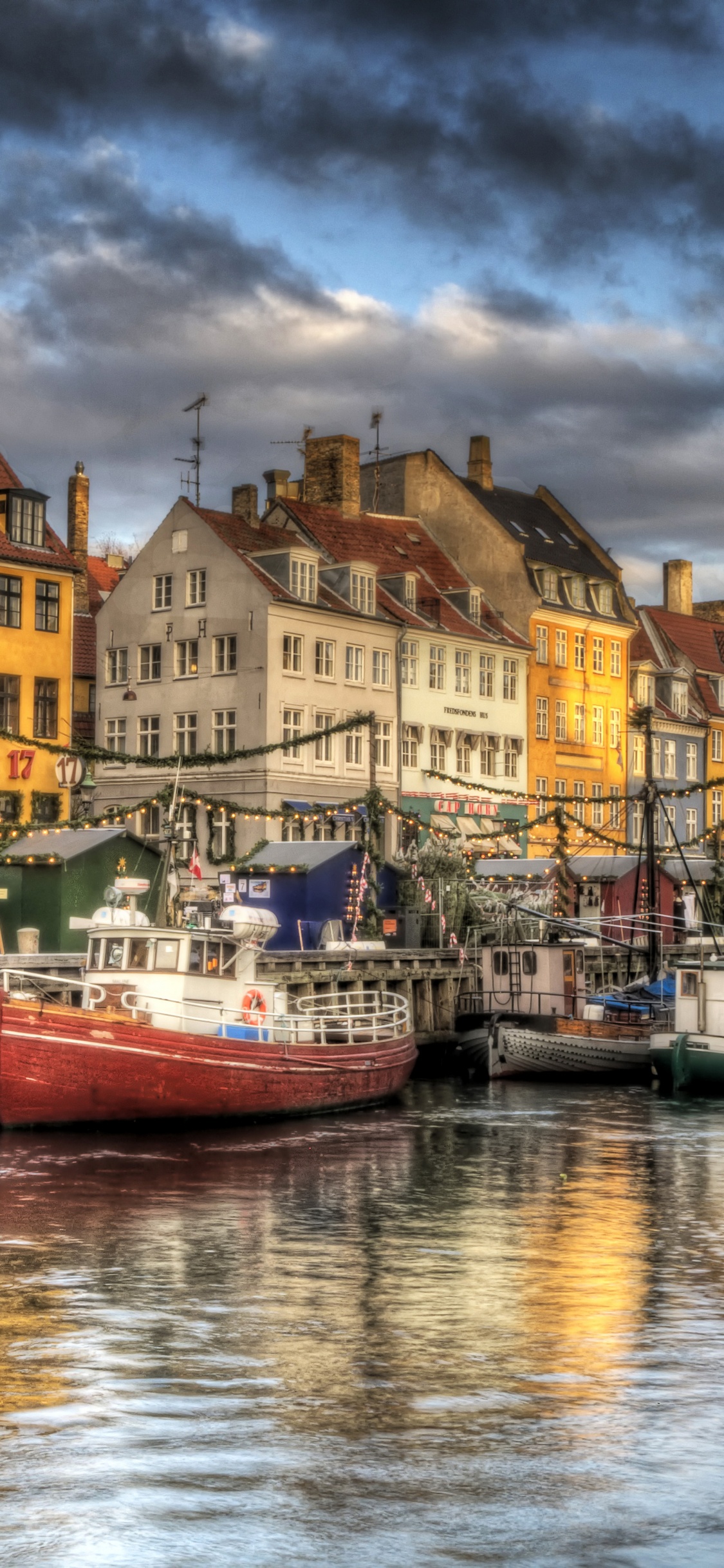 哥本哈根, 水运, 人体内的水, 反射, 运河 壁纸 1125x2436 允许