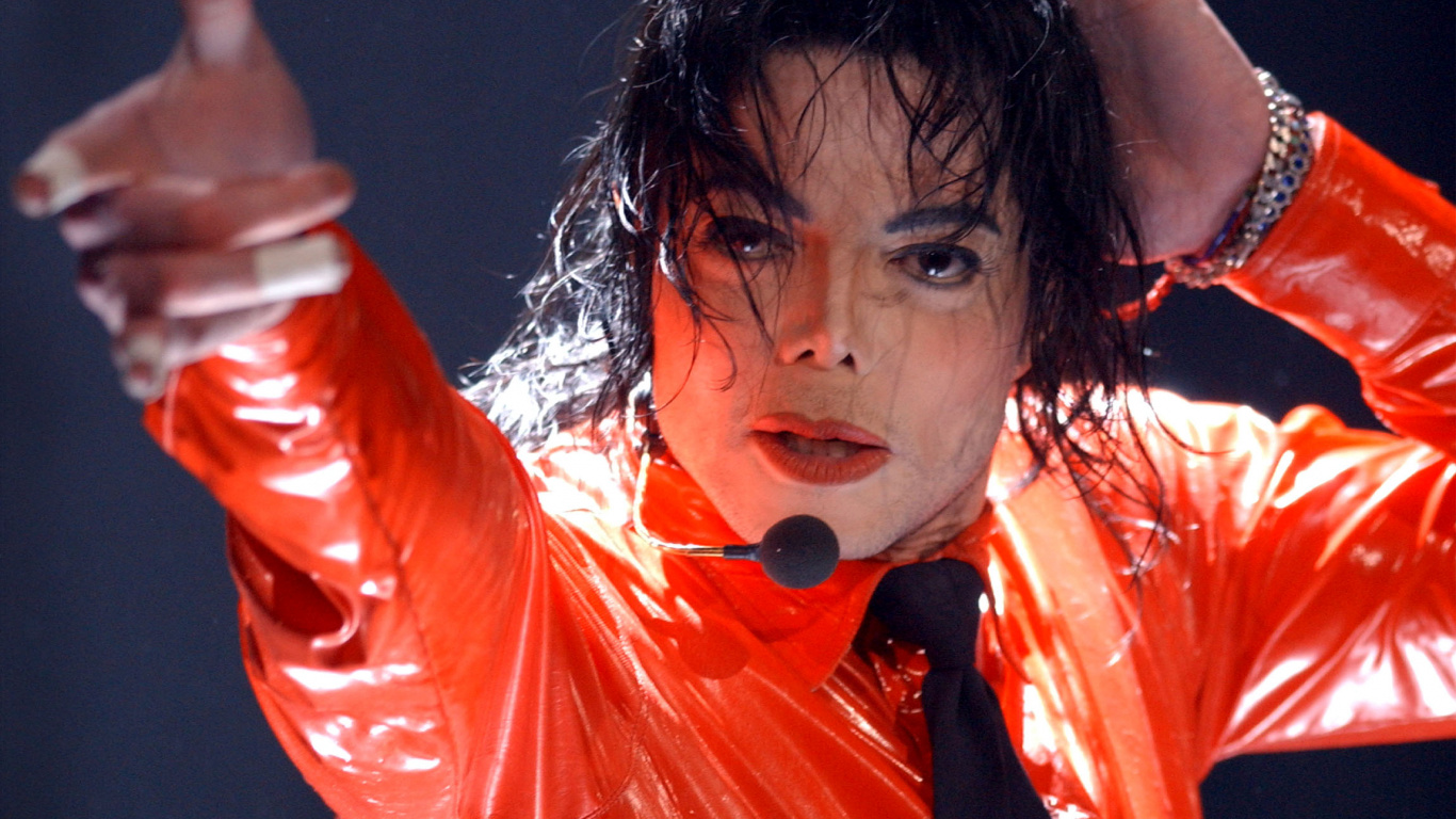 Michael Jackson, Performance, Red, Performing Arts, Singer. Wallpaper in 1366x768 Resolution