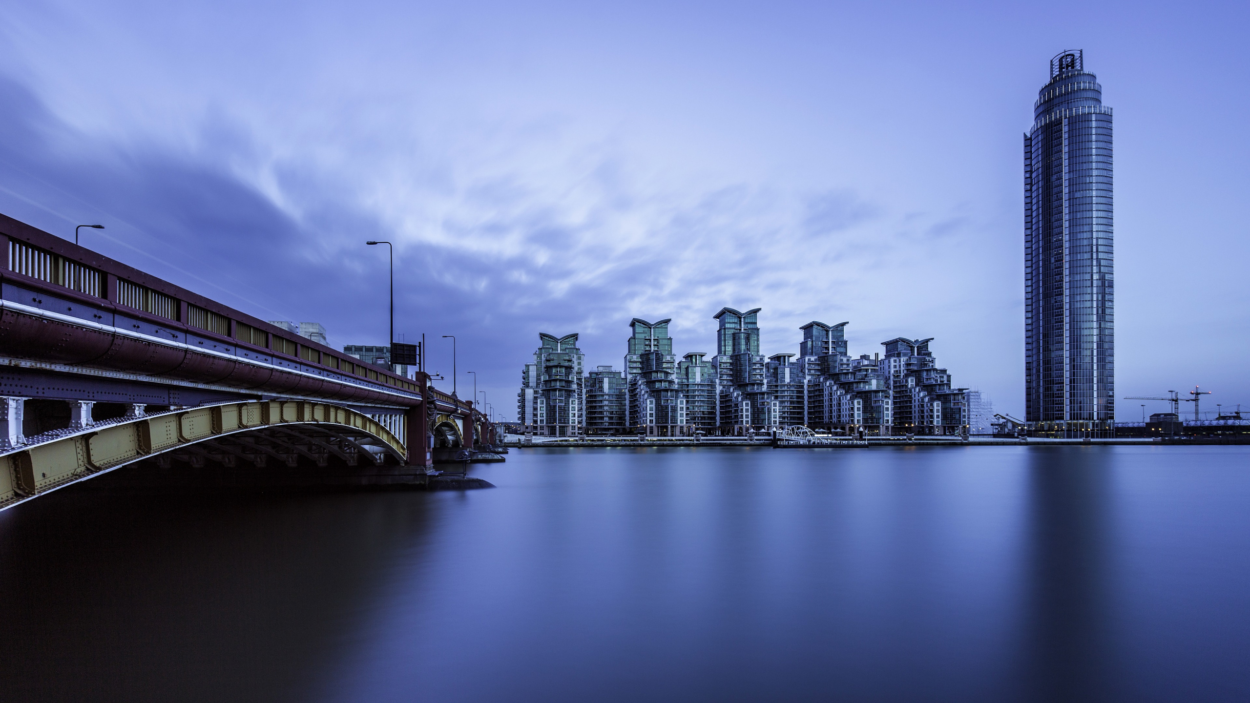Water, Cloud, Skyscraper, Building, Dusk. Wallpaper in 2560x1440 Resolution