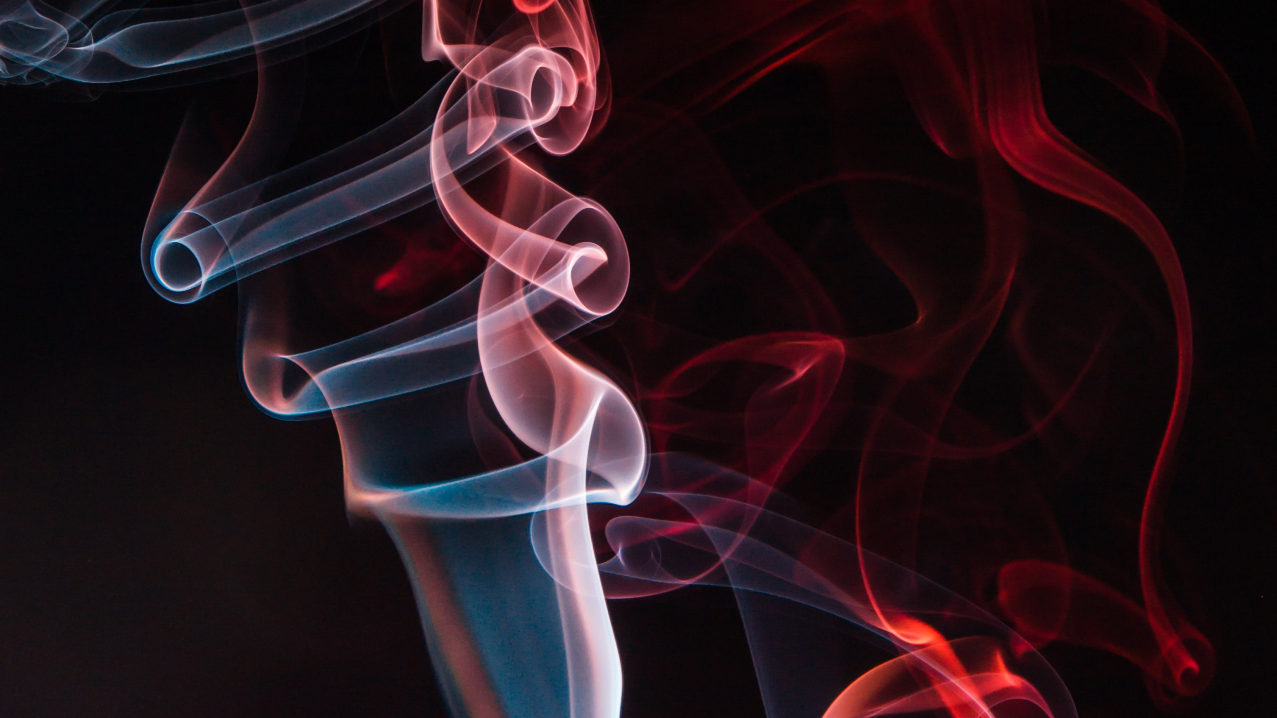 Blue and Red Smoke Illustration. Wallpaper in 2560x1440 Resolution