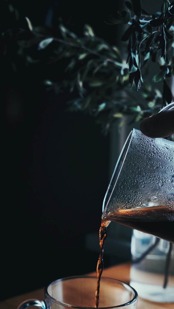 Clear Drinking Glass With Water. Wallpaper in 720x1280 Resolution