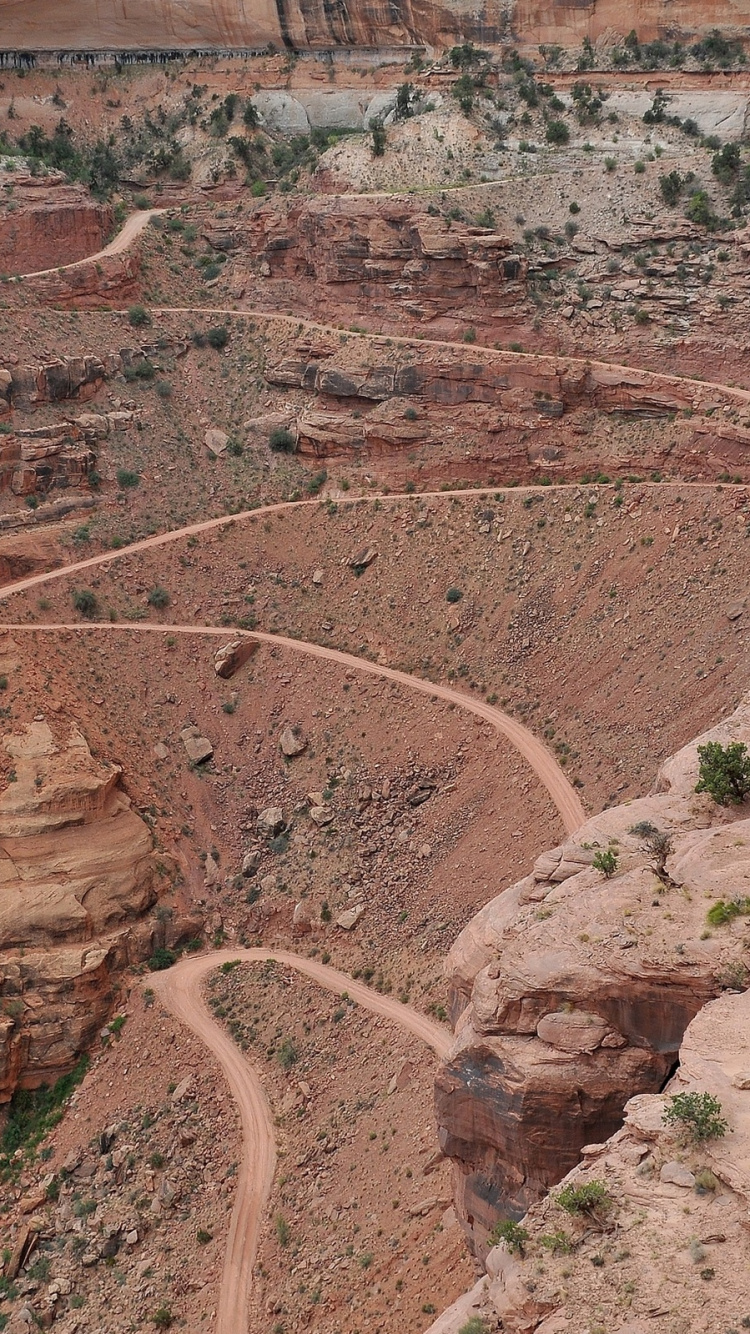 Brown Rock Formation During Daytime. Wallpaper in 750x1334 Resolution