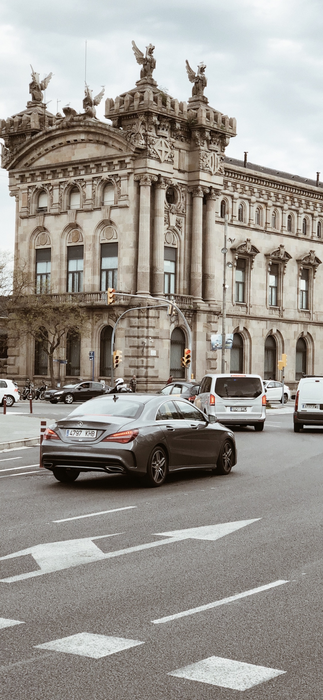 Aduana Building, Subdelegaci Del Gobierno en Barcelona, Carretera, Arquitectura, Rey. Wallpaper in 1125x2436 Resolution