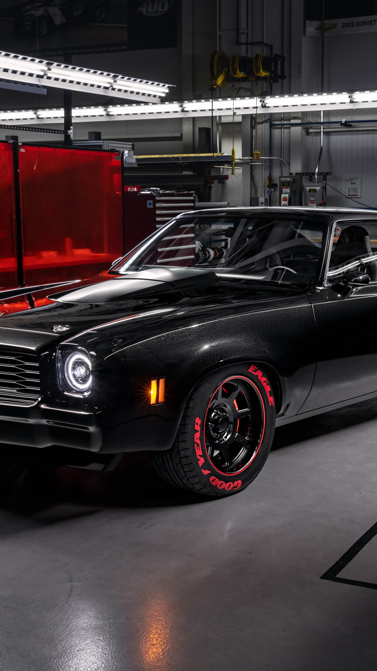 Black Mercedes Benz Coupe Parked in Garage. Wallpaper in 1440x2560 Resolution