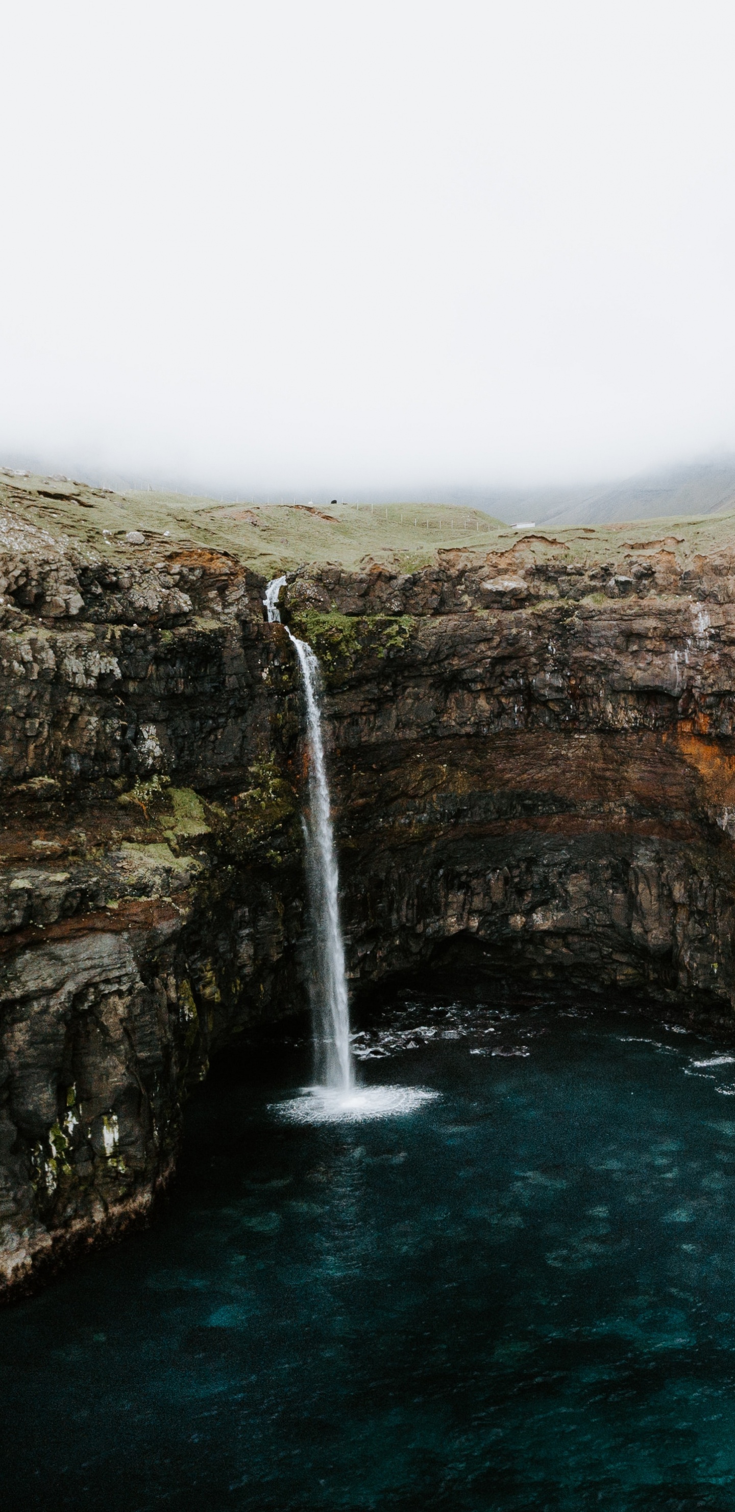 Water, Water Resources, Cliff, Formation, Rock. Wallpaper in 1440x2960 Resolution