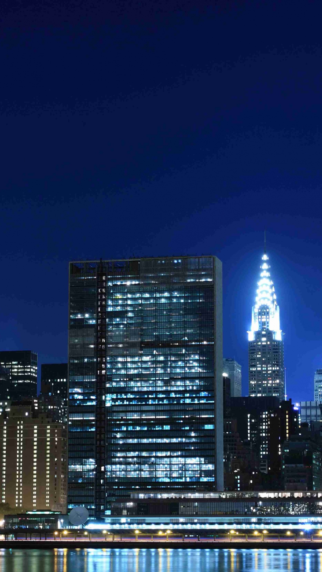 Horizon de la Ville Pendant la Nuit. Wallpaper in 1080x1920 Resolution