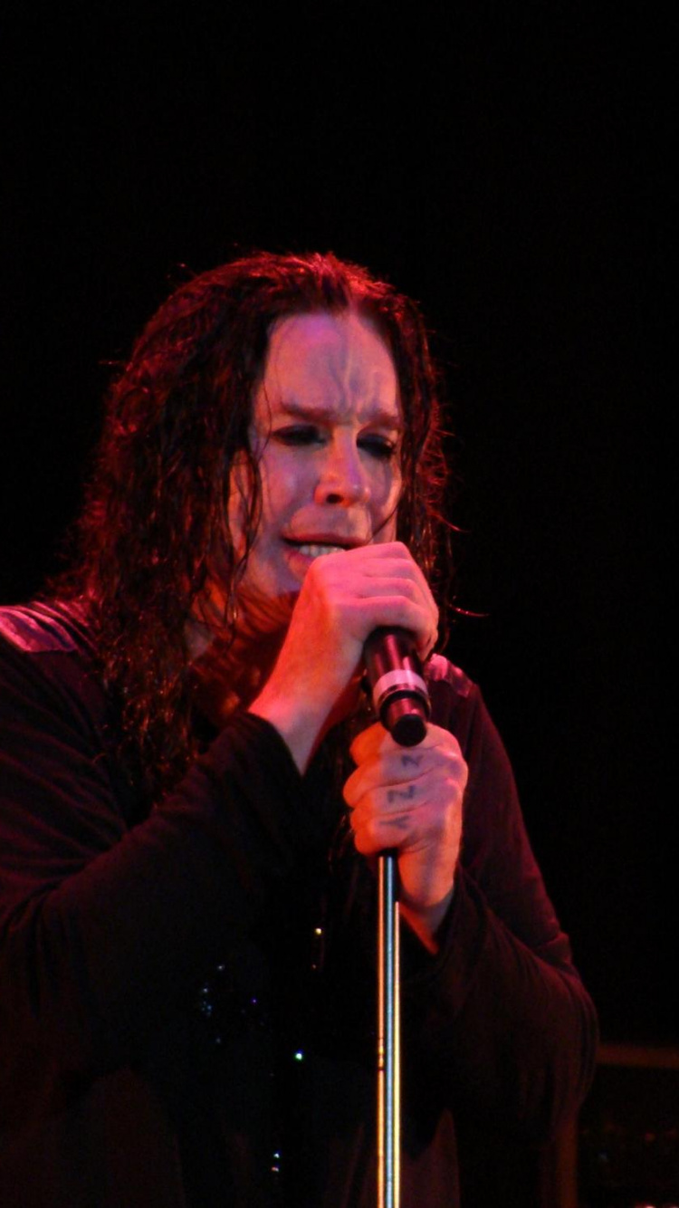 Sharon Osbourne, Pas Plus de Tours II, Black Sabbath, le Heavy Metal, Performance. Wallpaper in 750x1334 Resolution