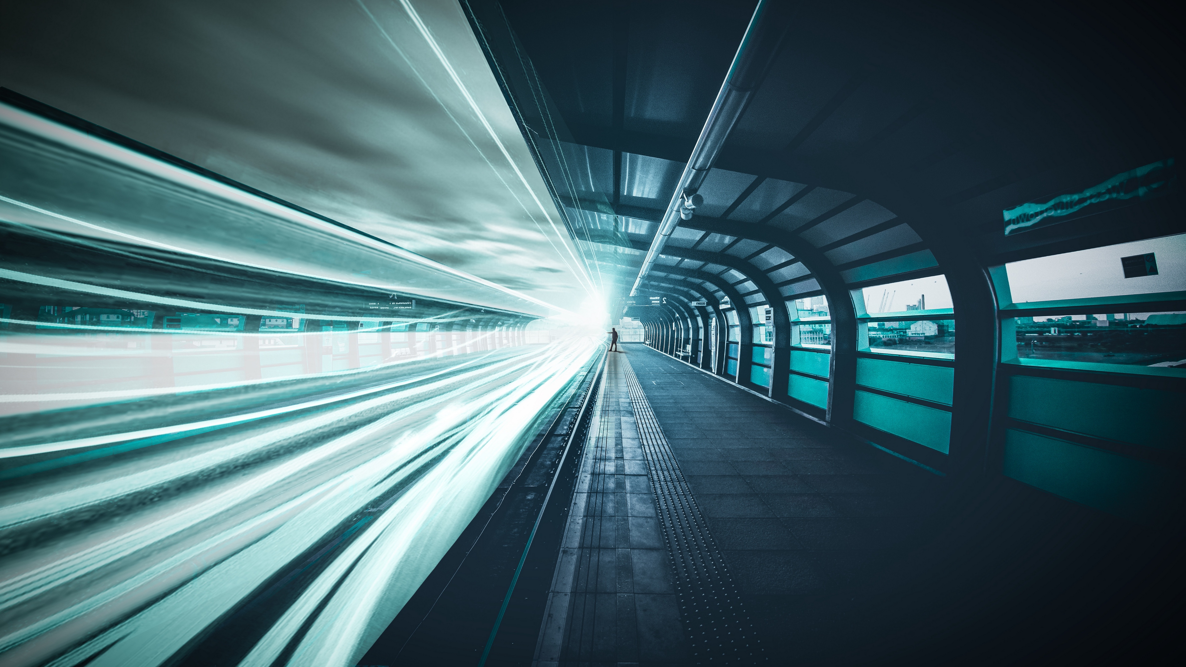 White and Blue Light in Tunnel. Wallpaper in 3840x2160 Resolution