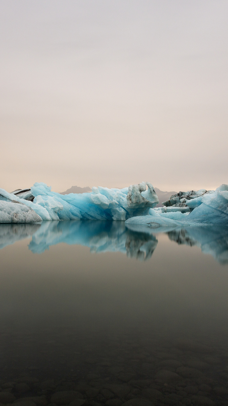 Glaciar, Vatnajokull, Glaciar de la Cueva, Fiordo, Lago de Origen Glaciar. Wallpaper in 750x1334 Resolution