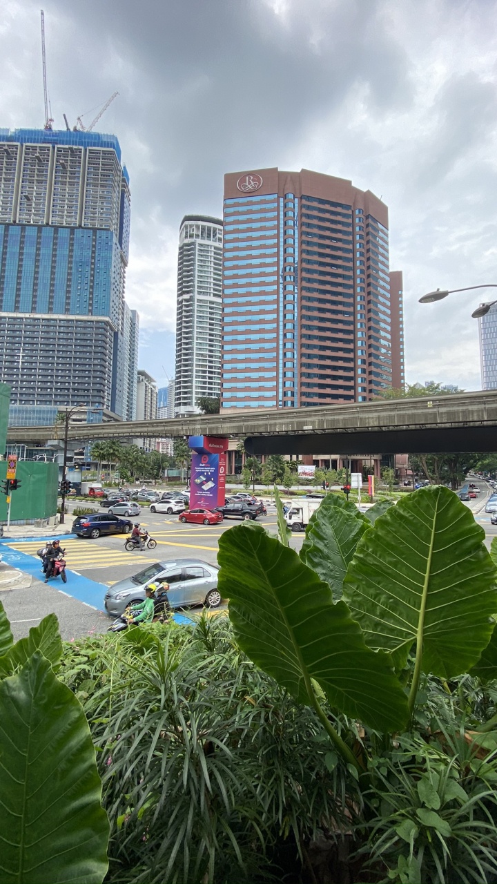 Tower Block, Blatt, Stadtlandschaften, Geschäftshaus, Gebäude. Wallpaper in 720x1280 Resolution