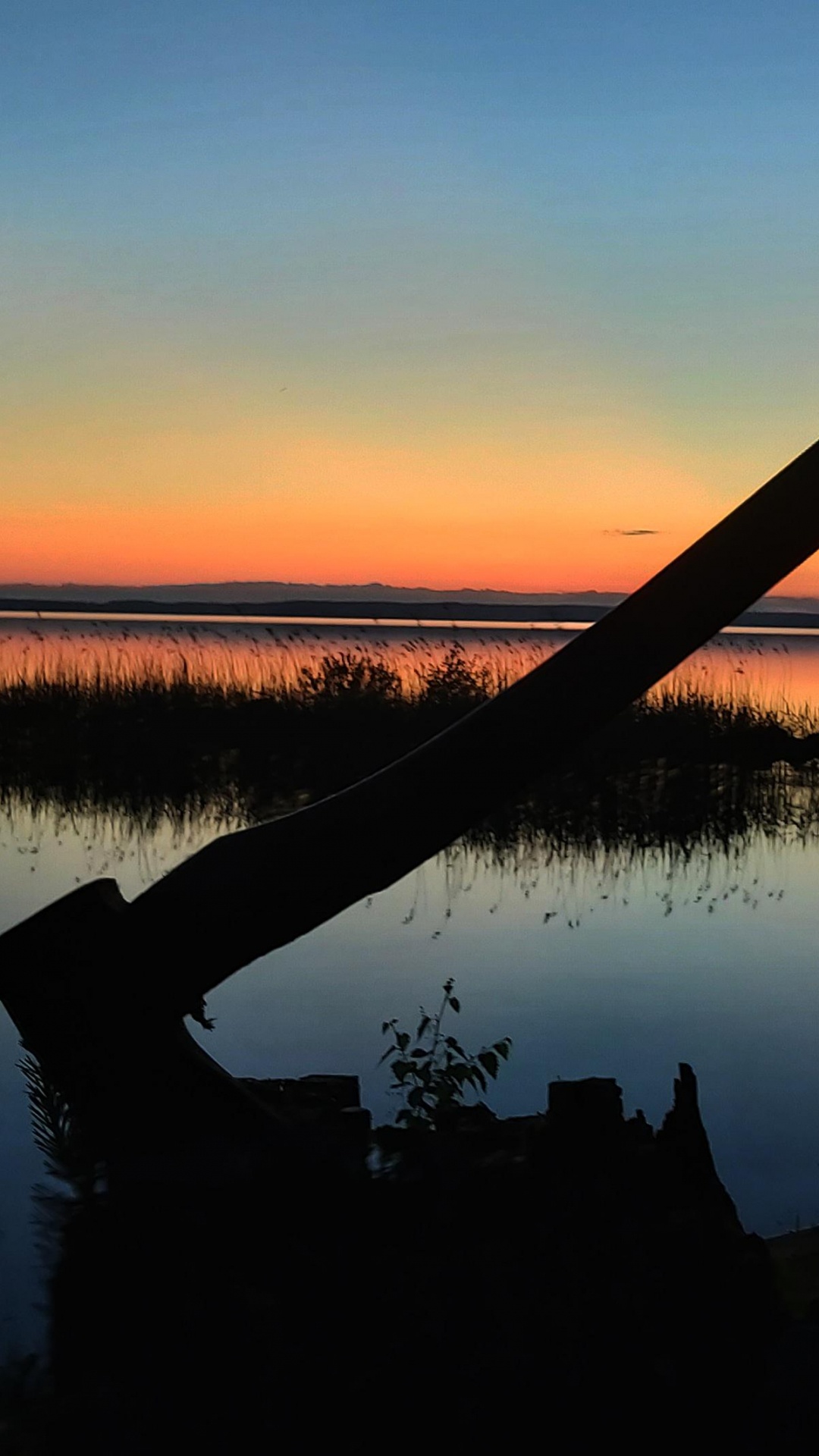 Reflexión, Agua, Los Recursos de Agua, Paisaje Natural, Naturaleza. Wallpaper in 1080x1920 Resolution