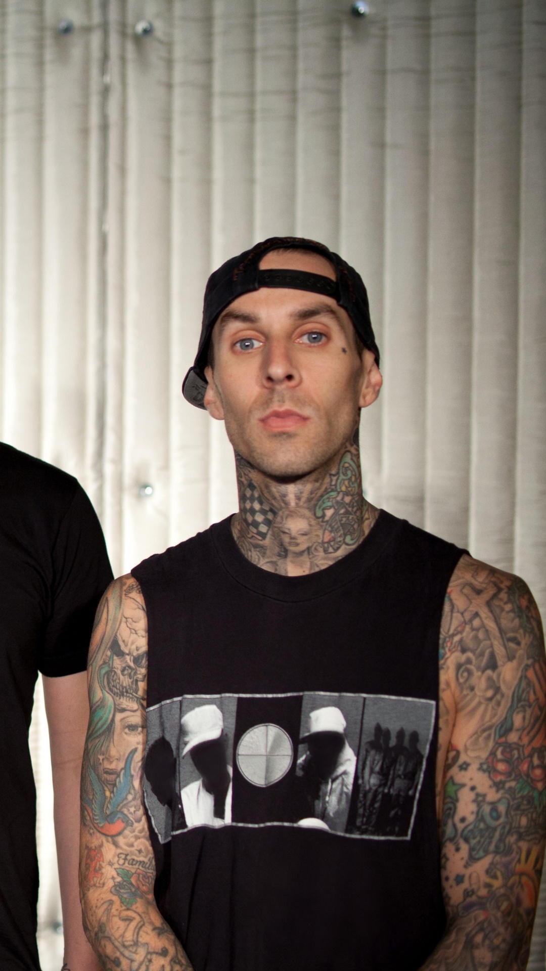 Tom DeLonge, Mark Hoppus, Blink-182, Clin, Ensemble Musical. Wallpaper in 1080x1920 Resolution