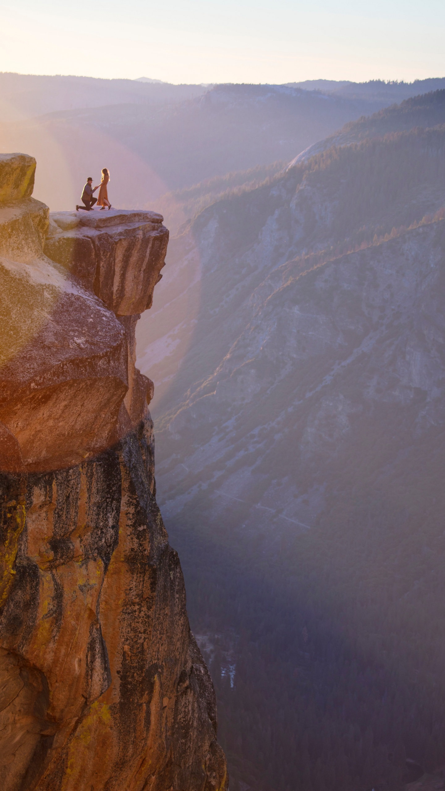 Yosemite National Park Taft Point, National Park, Park, Cliff, Klippe. Wallpaper in 1440x2560 Resolution