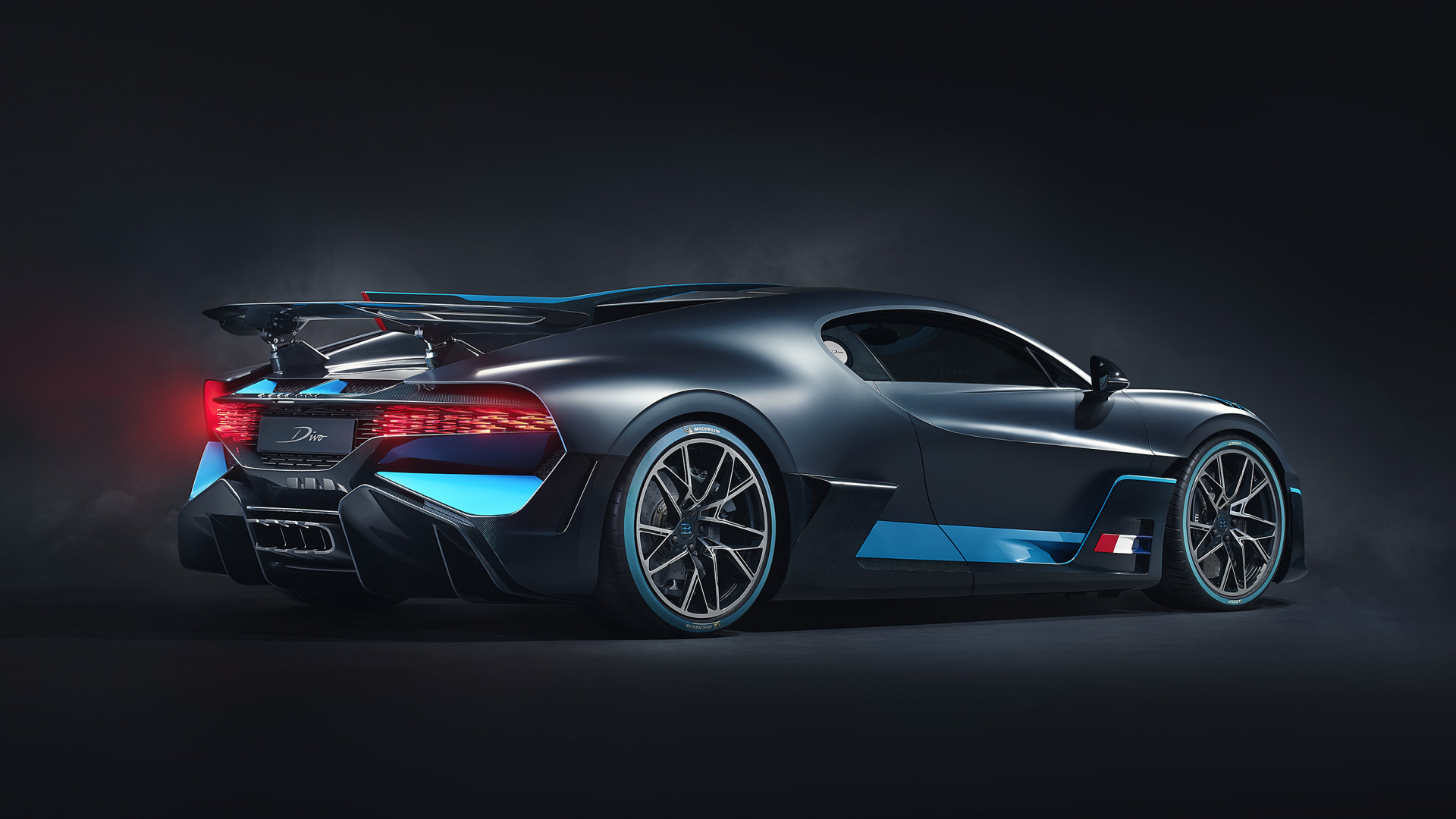 Porsche 911 Noire Sur Fond Noir. Wallpaper in 1920x1080 Resolution