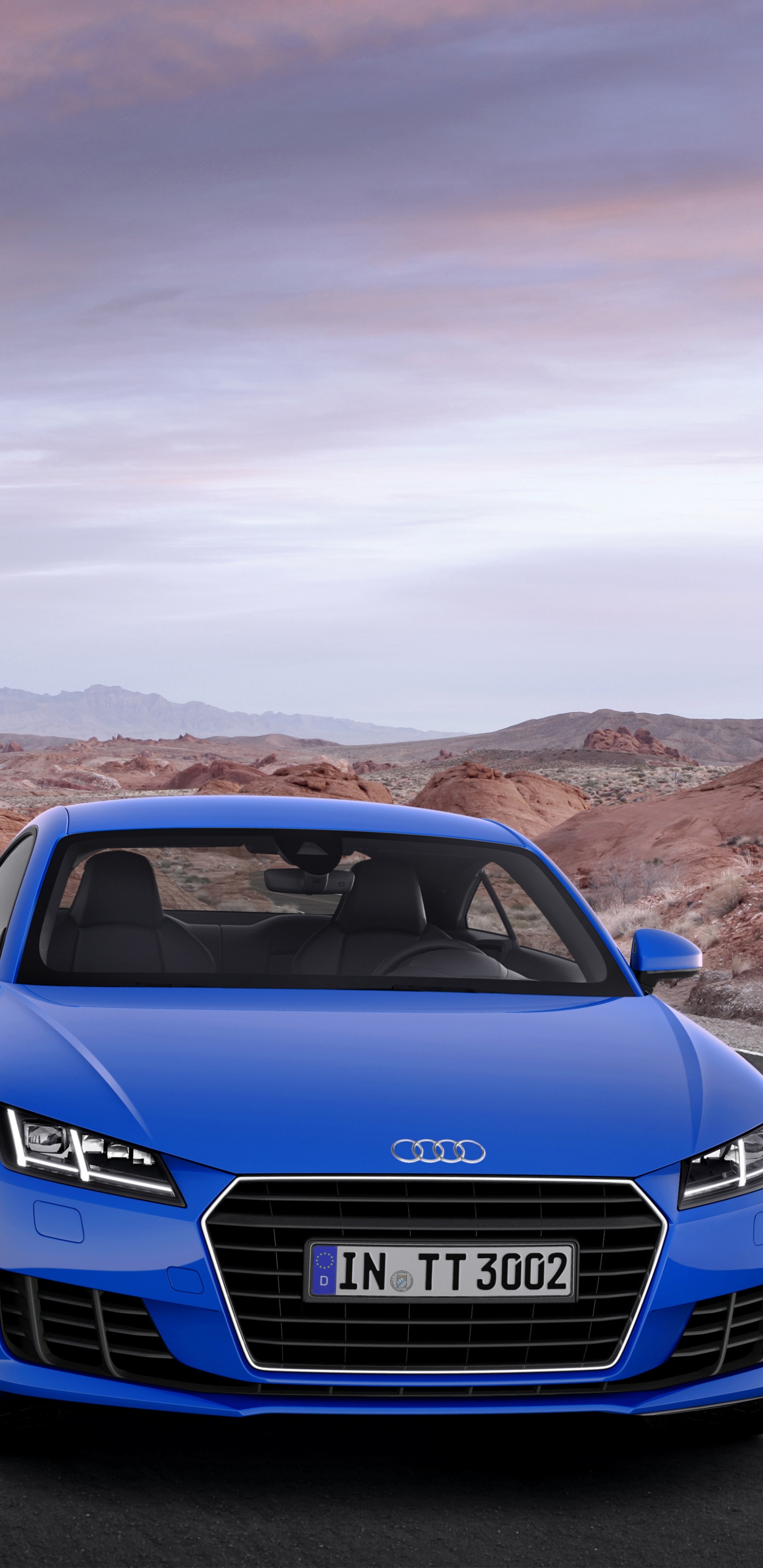Blauer Audi a 4 Tagsüber Unterwegs. Wallpaper in 1440x2960 Resolution