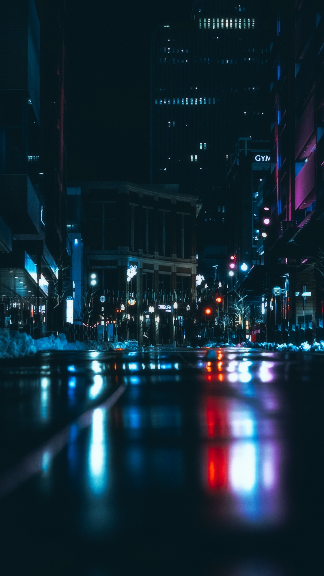 Rue de la Ville Avec Des Voitures Pendant la Nuit. Wallpaper in 1080x1920 Resolution