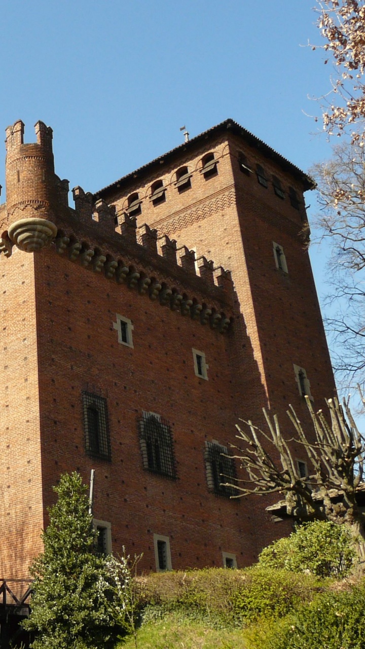 Schloss, Architektur, Gebäude, Mittelalterliche Architektur, Eigenschaft. Wallpaper in 720x1280 Resolution