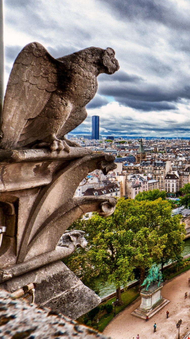 Vue Aérienne Des Bâtiments de la Ville Pendant la Journée. Wallpaper in 750x1334 Resolution