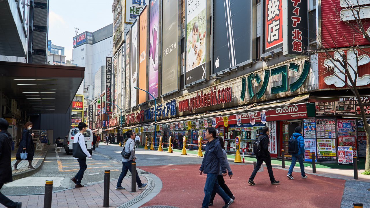 People Walking on Pedestrian Lane During Daytime. Wallpaper in 1280x720 Resolution