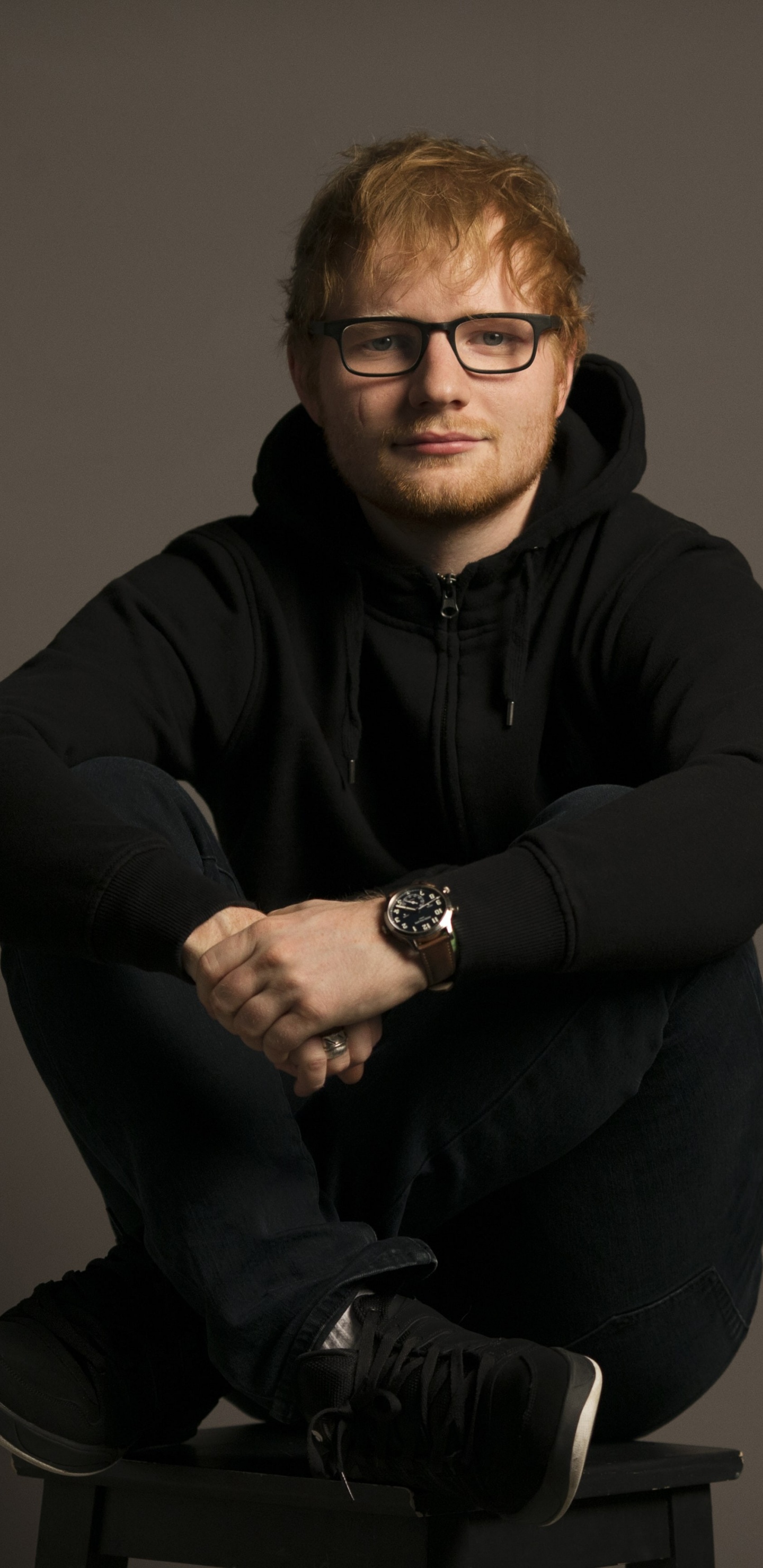 Ed Sheeran, Permanent, Séance, Bras, Portrait. Wallpaper in 1440x2960 Resolution